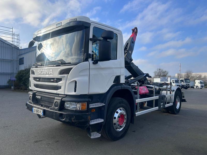 Camion porteur Scania P410 