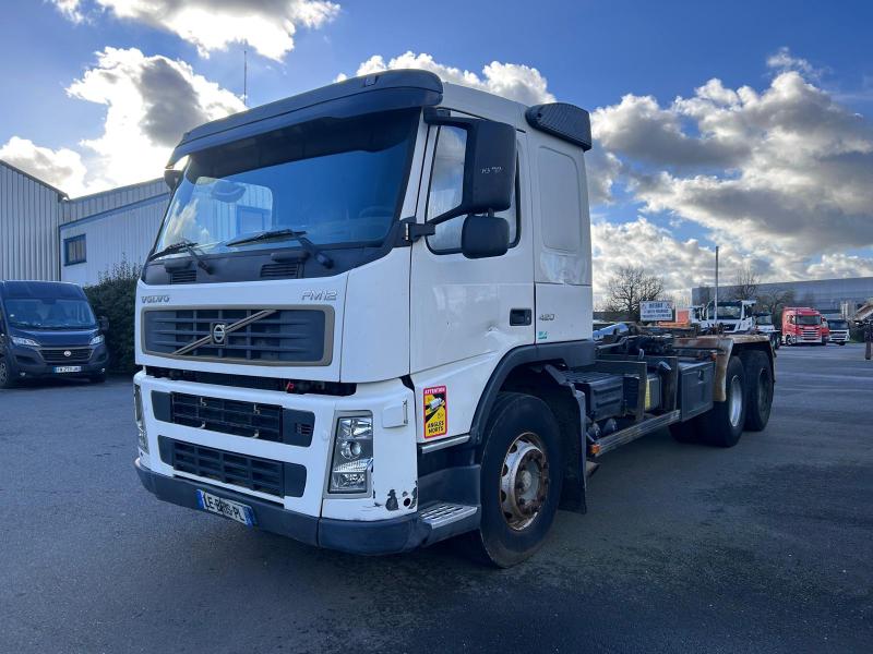 Camion porteur Volvo FM12 420 