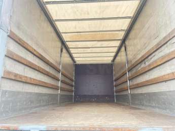 Camion porteur Renault Gamme D 210