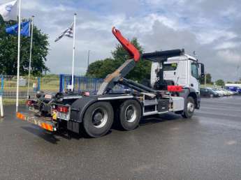 Camion porteur Mercedes Arocs 2643