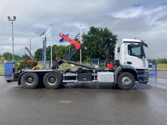 Camion porteur Mercedes Arocs 2643