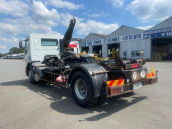 Camion porteur Renault Premium 260