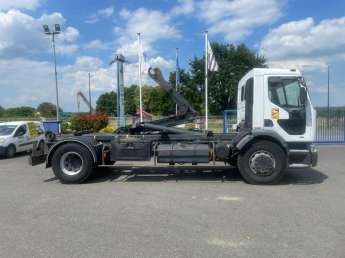 Camion porteur Renault Premium 260