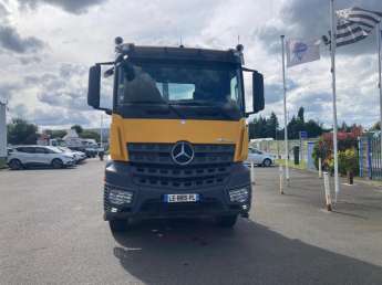 Camion porteur Mercedes Arocs 3348