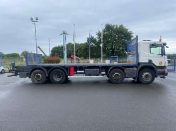 Camion porteur Scania P 410