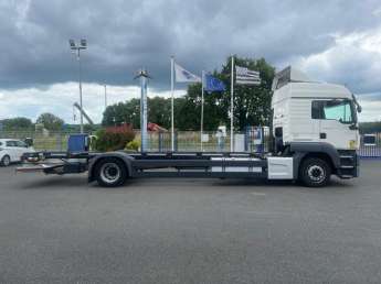 Camion porteur MAN TGS 18.320