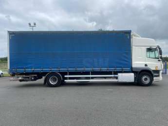 Camion porteur DAF CF 400