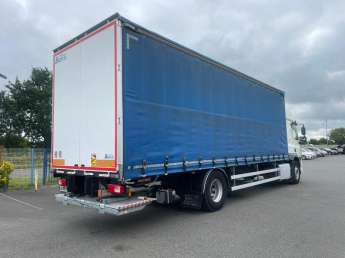 Camion porteur DAF CF 400