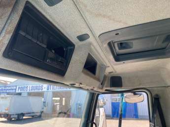 Camion porteur Renault Premium 210