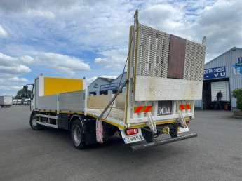 Camion porteur Renault Gamme D 250