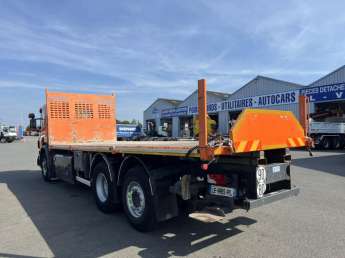 Camion porteur Scania P 340