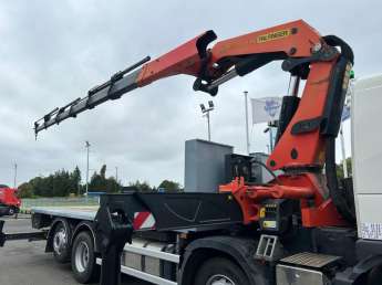 Camion porteur Volvo FM 450