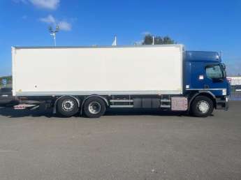 Camion porteur Renault Gamme D WIDE 380