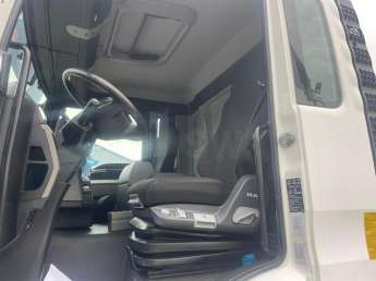 Camion porteur MAN TGS 18.360