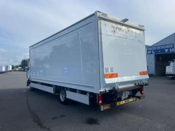 Camion porteur Renault Gamme D 210