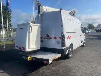 Utilitaire Renault Master Traction 145 Dci