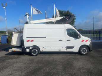 Utilitaire Renault Master Traction 145 Dci