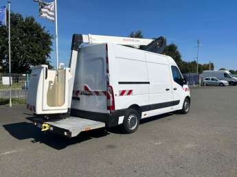 Utilitaire Renault Master Traction 135.35