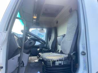 Camion porteur Renault Premium 270 DCI