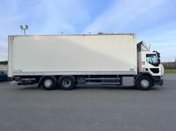 Camion porteur Renault D-Series 380.26