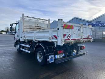 Camion porteur Renault D 240-12 D 240-12