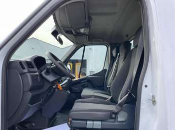 Utilitaire Nissan NV400 145.35