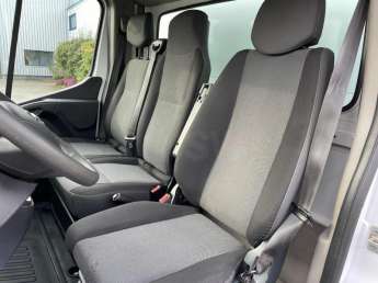 Utilitaire Nissan NV400 145.35