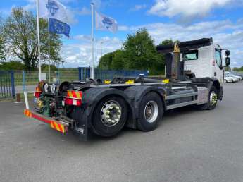 Camion porteur Renault C380 